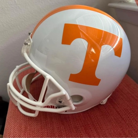 Peyton Manning Signed Helmet University Of Tennessee Volunteers JSA COA - Picture 6 of 10